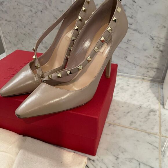 Valentino D’Orsay rockstud pump - Picture 2 of 4